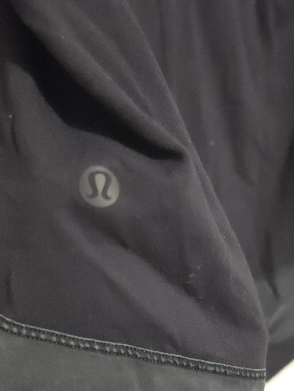 lululemon athletica Black Long Sleeve Hooded Top - Picture 2 of 5